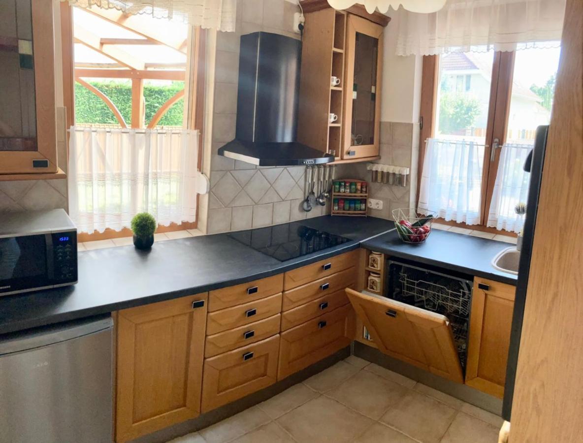 Aqua Erzsi Mama Apartman Hajduszoboszlo Bagian luar foto