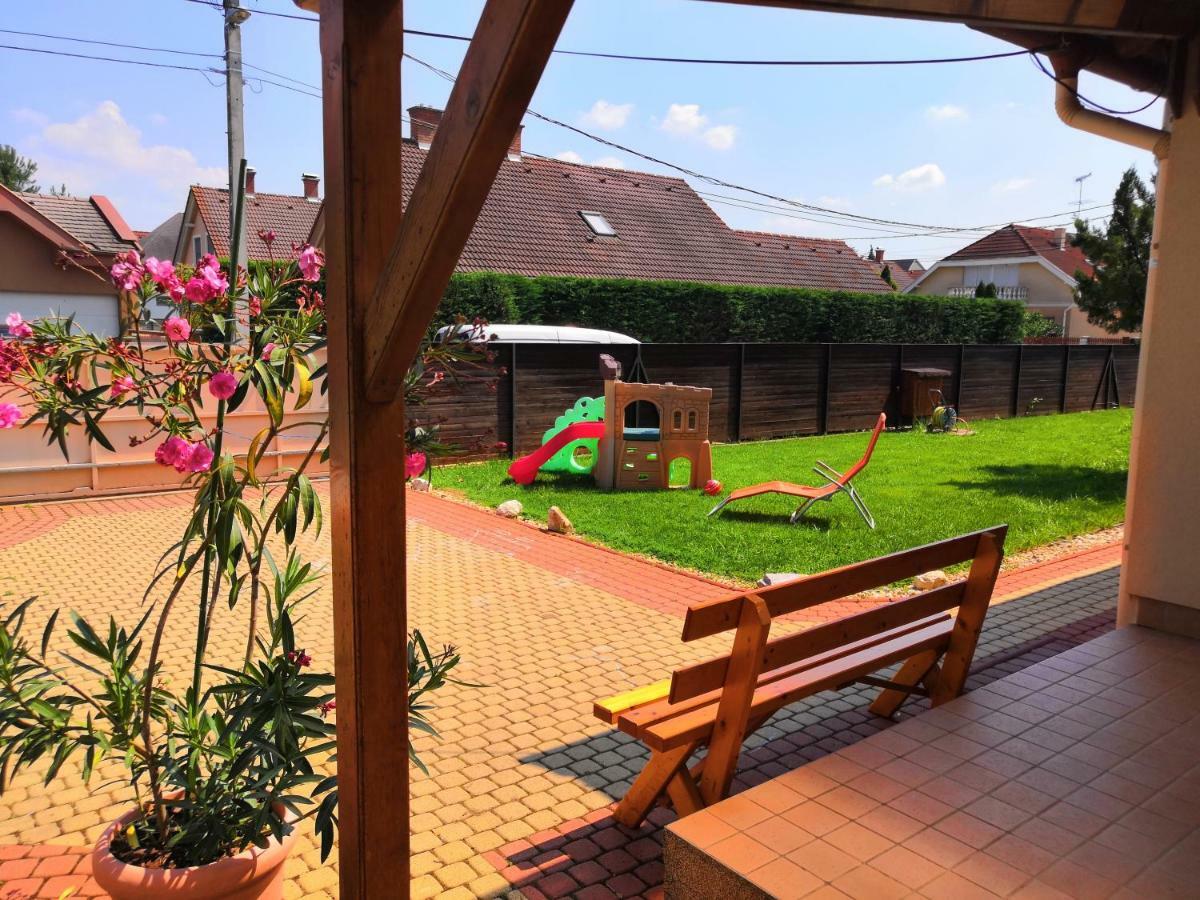 Aqua Erzsi Mama Apartman Hajduszoboszlo Bagian luar foto